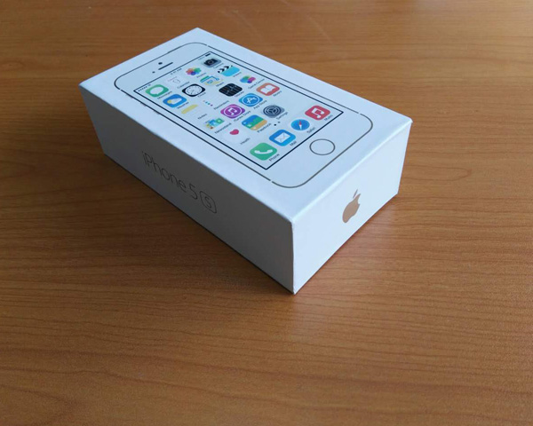 iphone 5s in box