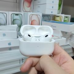 Apple AirPods Pro - 1st Generation